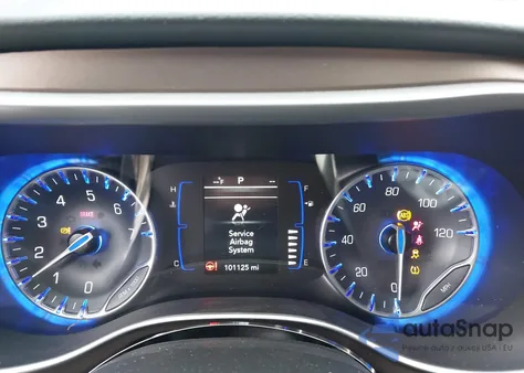 2020 Chrysler Voyager Lxi из США, поврежденный, VIN 2C4RC1DG3LR286139